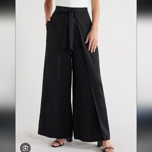 UOOZEE Black Wide-Leg Pants. NWT